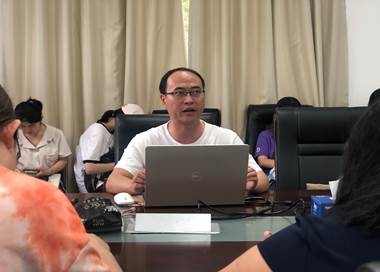 张金洪