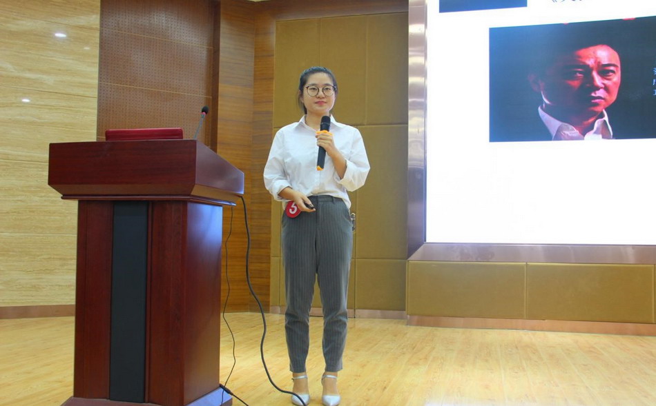 1505696878421152.jpg 6、孟亚萍:劳动力商品的特殊性(马克思主义政治经济学)_缩小大小.jpg
