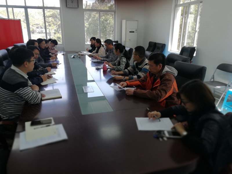 形势与政策教研室开展学习习近平总书记在学校思政课教师座谈会上的重要讲话精神专题会议02.jpg