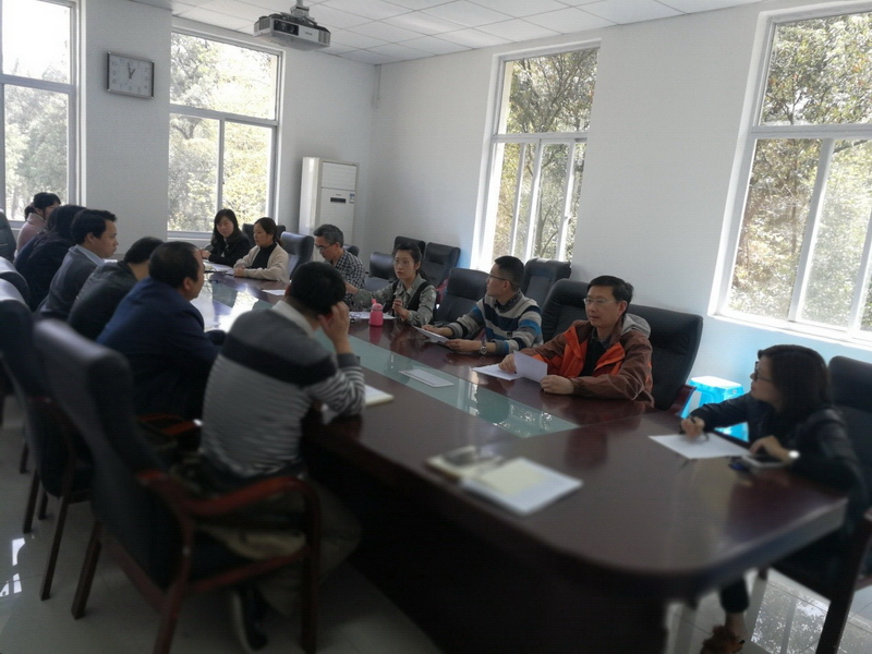形势与政策教研室开展学习习近平总书记在学校思政课教师座谈会上的重要讲话精神专题会议01.jpg