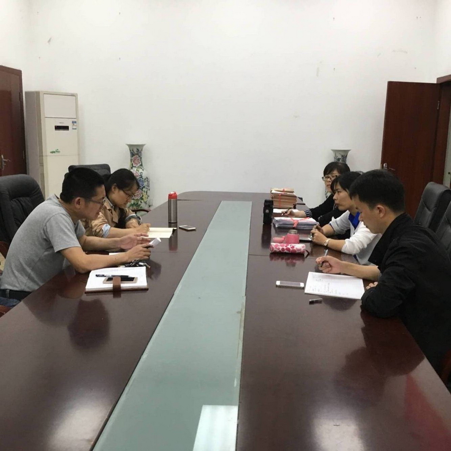 1526434995132929.jpg 思想政治教育系召开教学研讨会01-缩小.jpg
