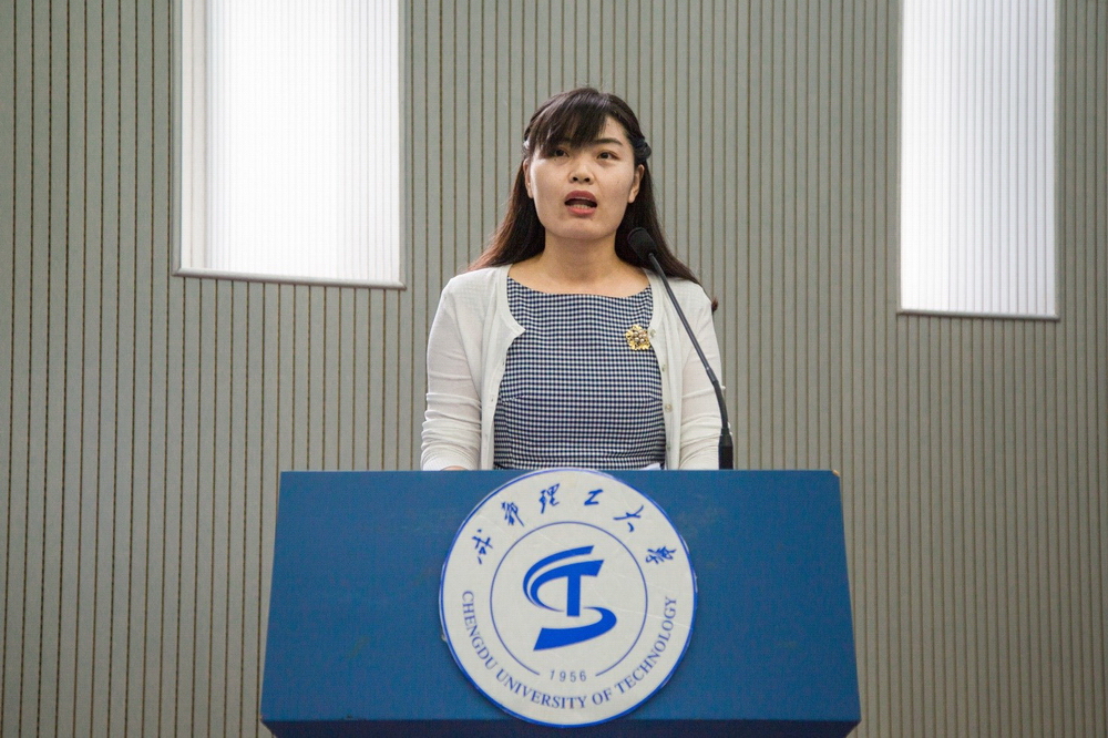 1505698997952293.jpg 陈淑丽发言-更改大小.jpg