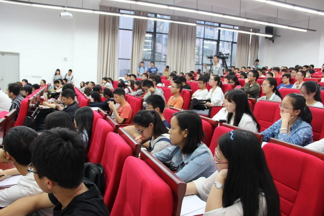 讲座现场(3)_缩小大小 讲座现场(3)_缩小大小